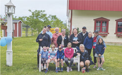Teams walked routes ranging from 1 to 4 kilometers. Photo: Jean-Marc Emery, CF volunteer