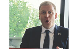 Quebec is investing $500,000 to renew its Échanges entre générations program for 2026-2027, announced June 22 in Trois-Rivières by Mathieu Lévesque, minister responsible for Youth and minister delegate for the Regions, which pays seniors' residences and non-profits across the province, including the Outaouais, to house post-secondary students in exchange for their volunteer time with older residents. Photo: Tashi Farmilo